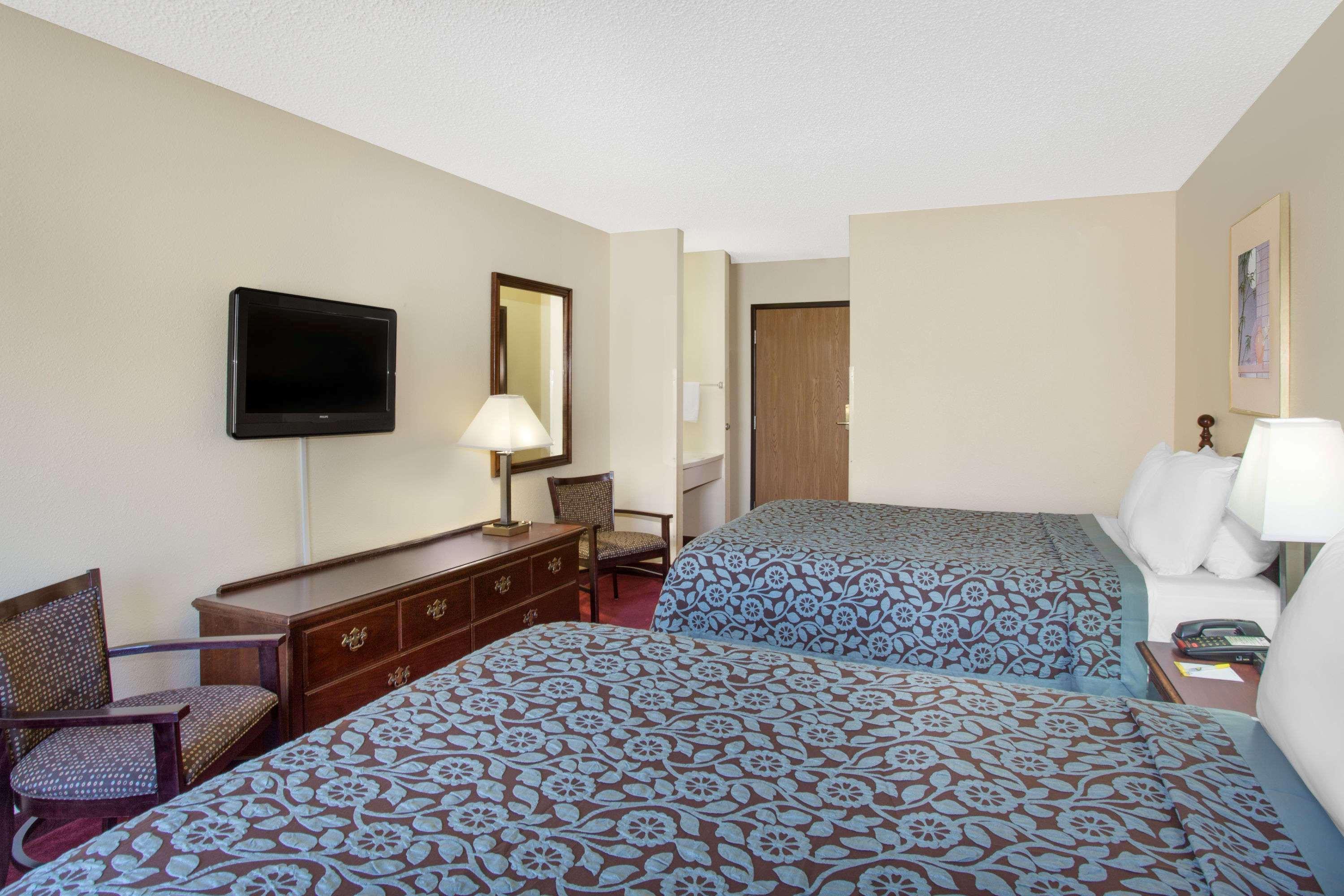 Days Inn By Wyndham Jackson Exterior photo